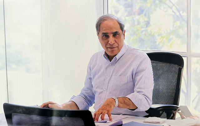 Architect Hafeez Contractor Black And White Image